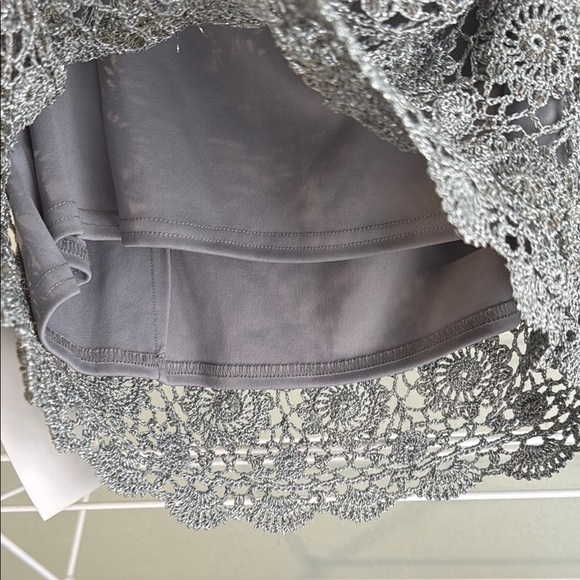 Gray Crochet Lace beaded tank top JS Collections. XL NWT (C2) - Picture 10 of 11